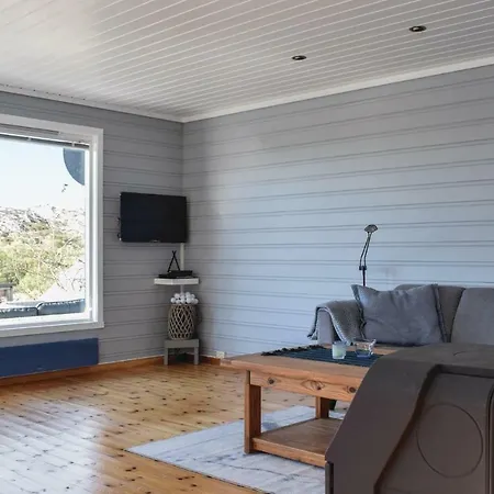 In Lindesnes With Kitchen * Stutsvig