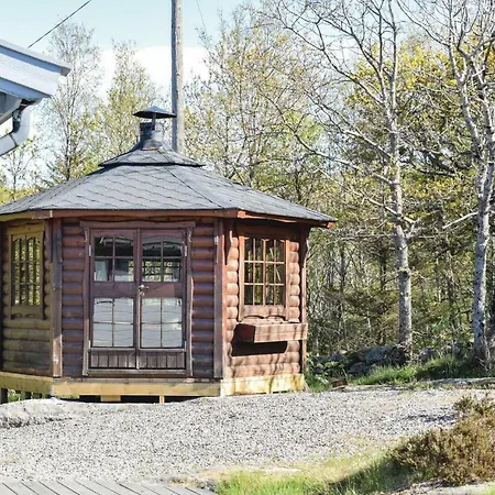 Awesome In Lindesnes With House Sea View